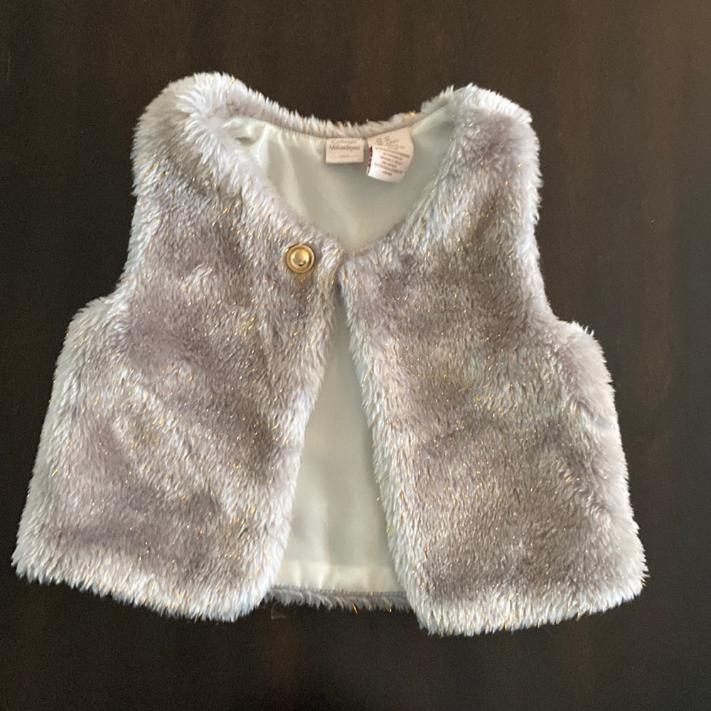 Girls fur vest with gold detail